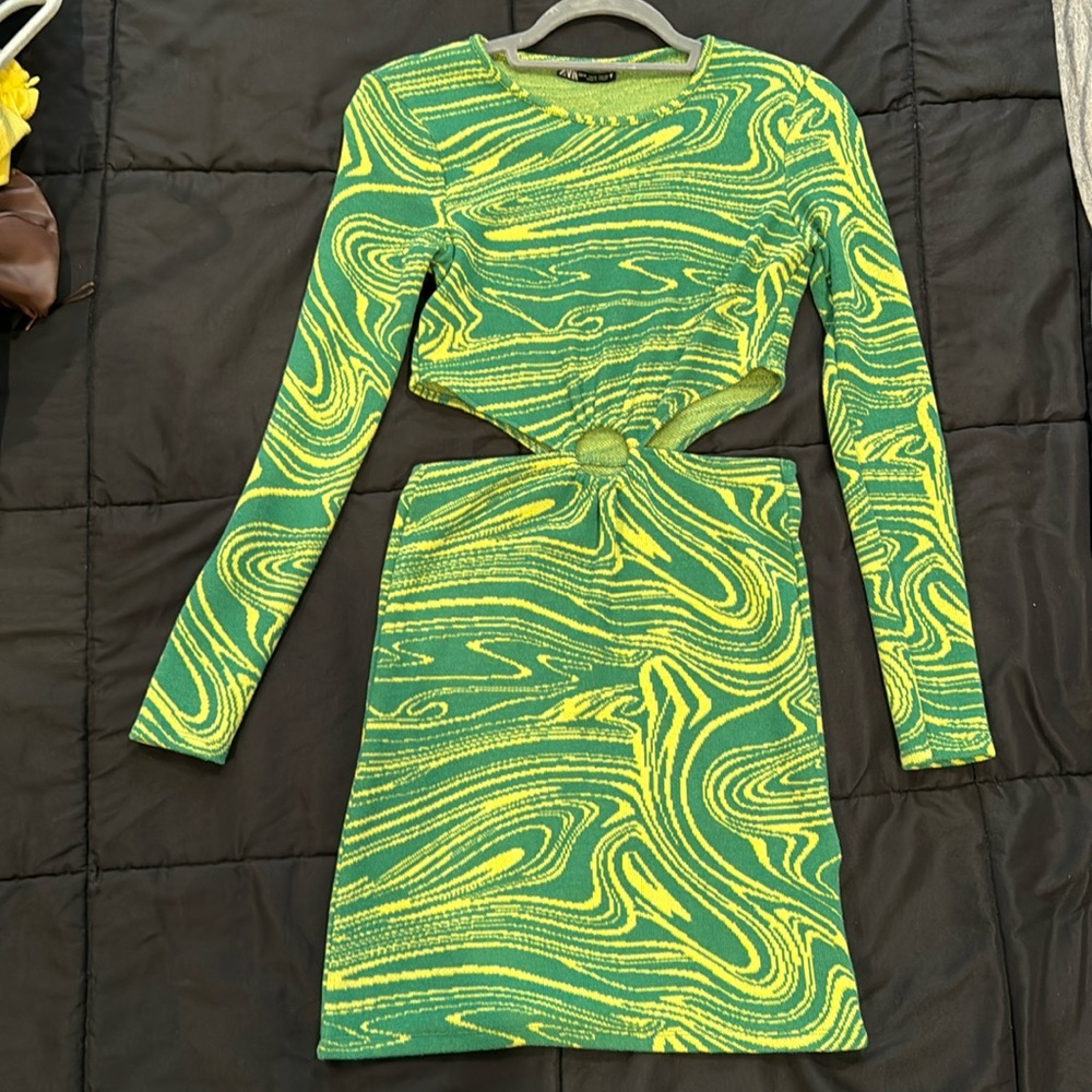 Green and yellow mini sweater dress